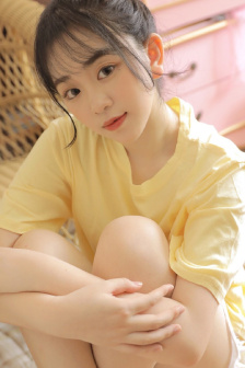 奶水被挤出来